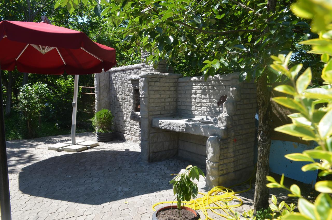 Hotel Near The Sea Kobuleti Bagian luar foto